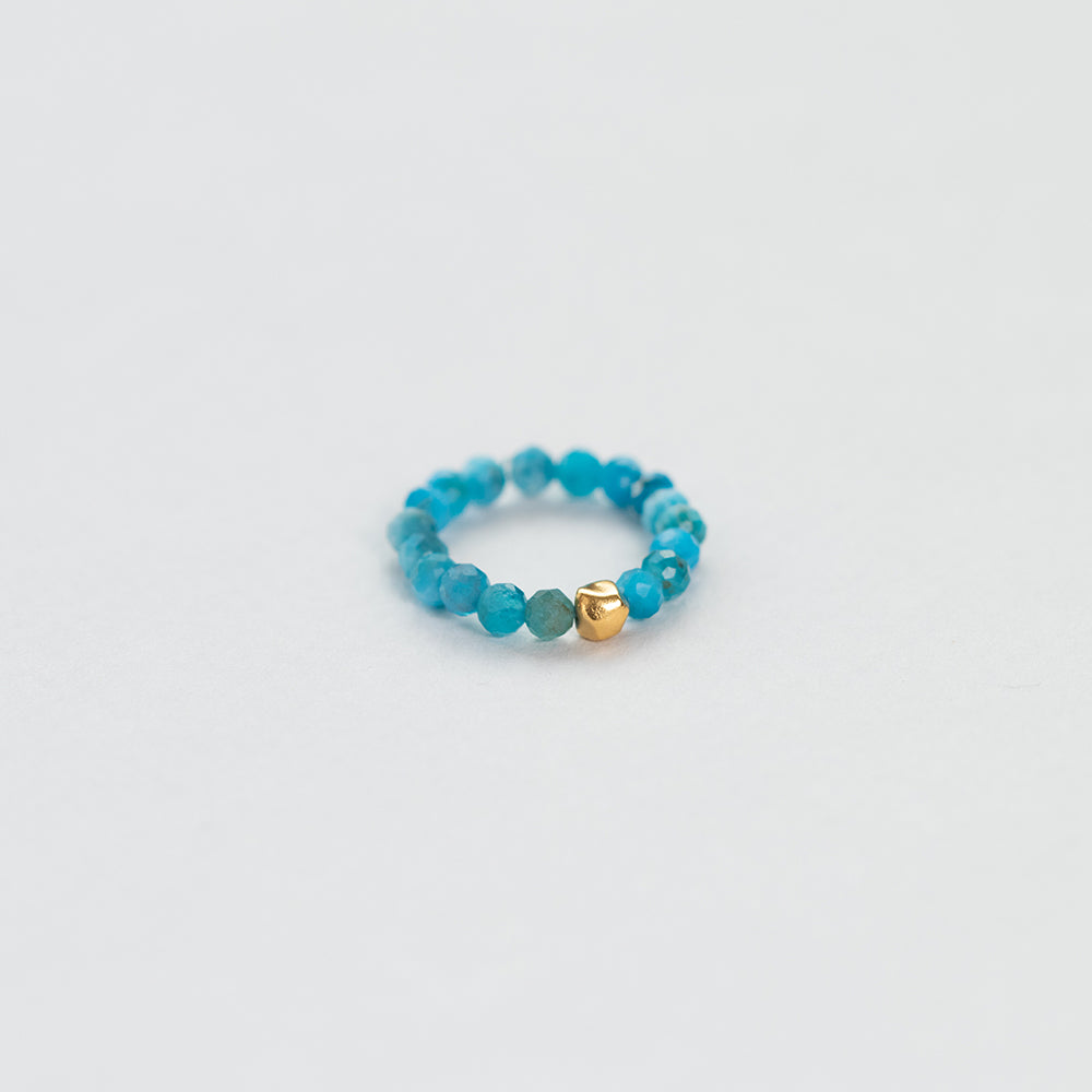 Terrestrial apatite ring gold