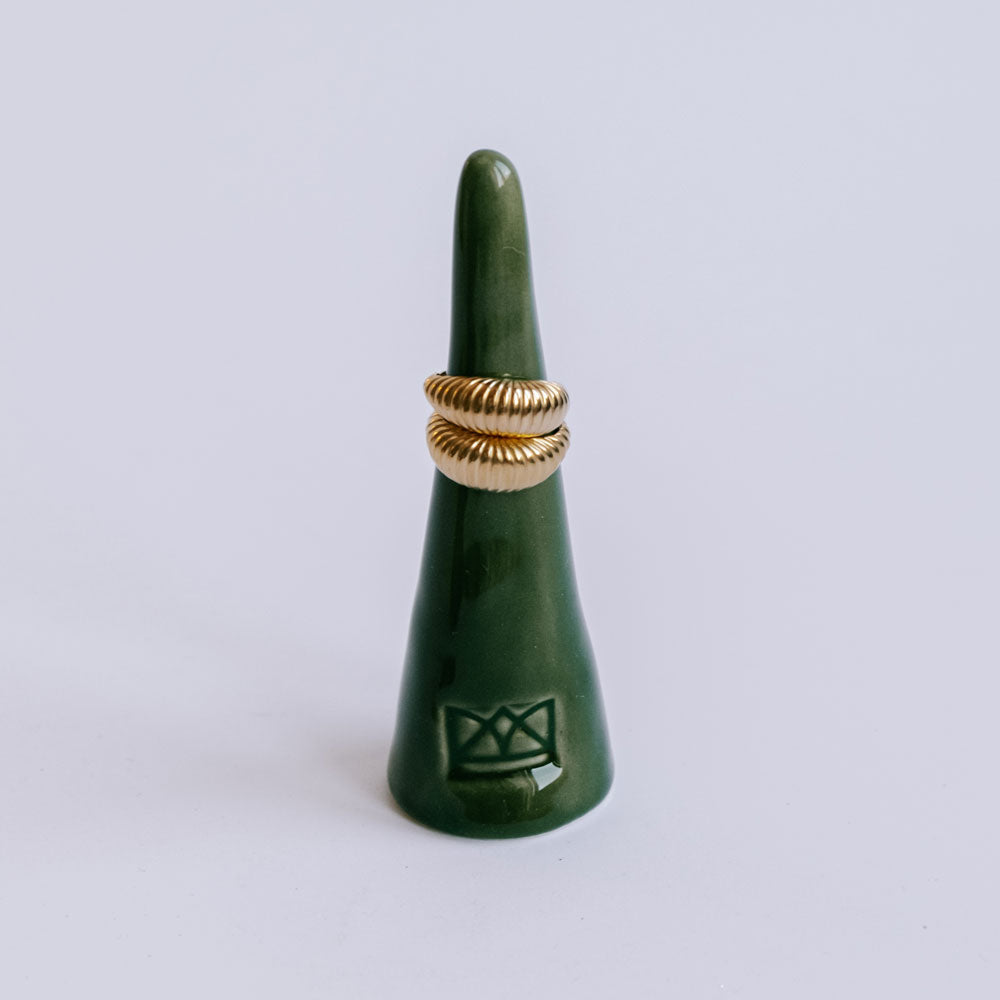 Ceramic ring cone jade