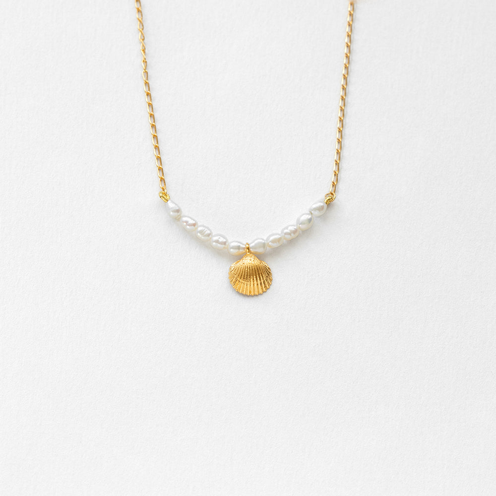 Coquilles jouet pearl necklace gold