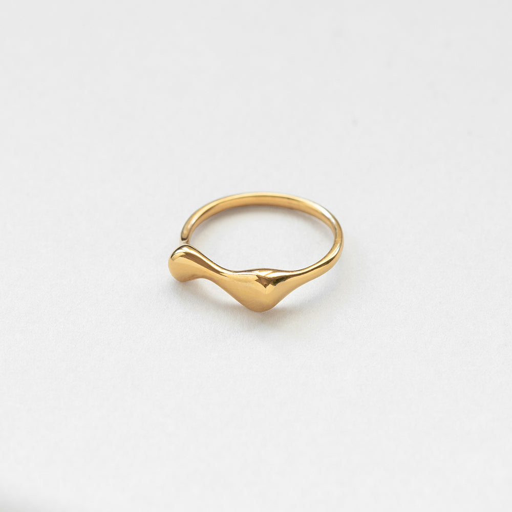 L'eau flow ring gold