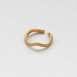 Vague sauvage ring gold