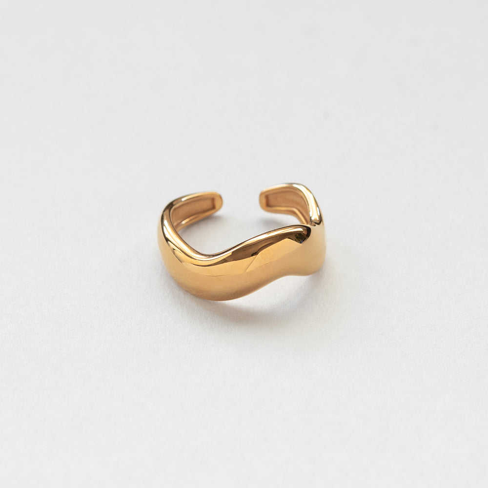 Vague ring gold