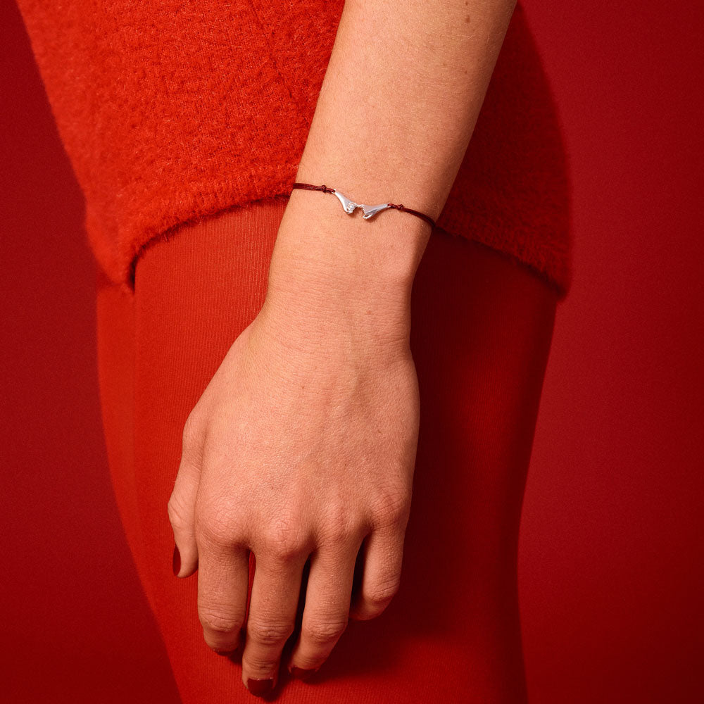 Pinky Promise Lucky Charm 2026 bracelet silver with burgundy thread