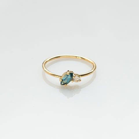 Fizzy blue & white topaz ring 14K yellow gold