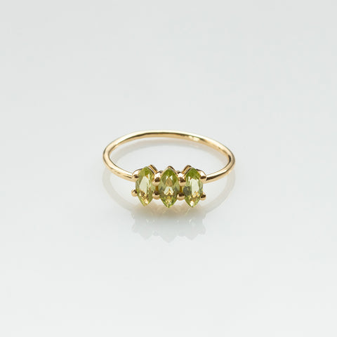 Fizzy peridot ring 14K yellow gold