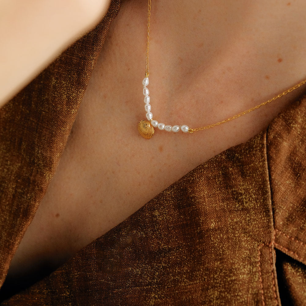 Coquilles jouet pearl necklace gold