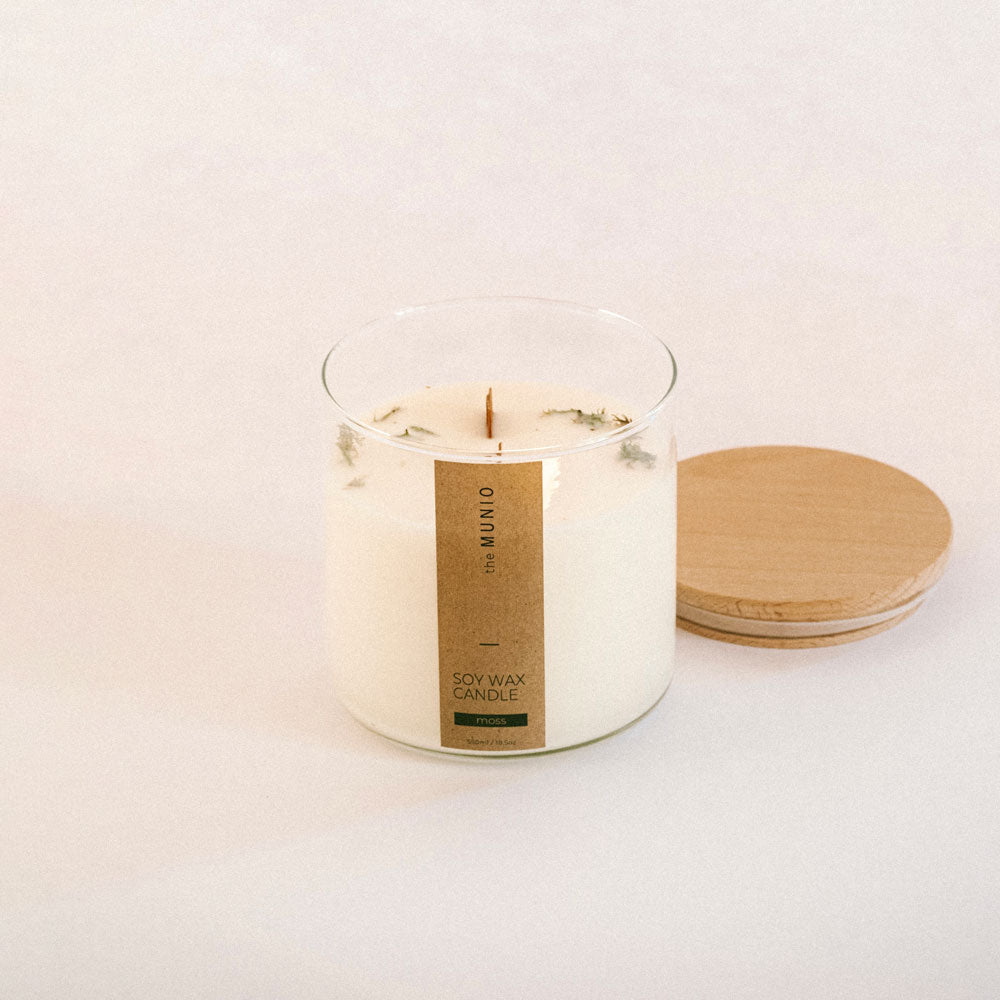 THE MUNIO Moss candle in a glass votive