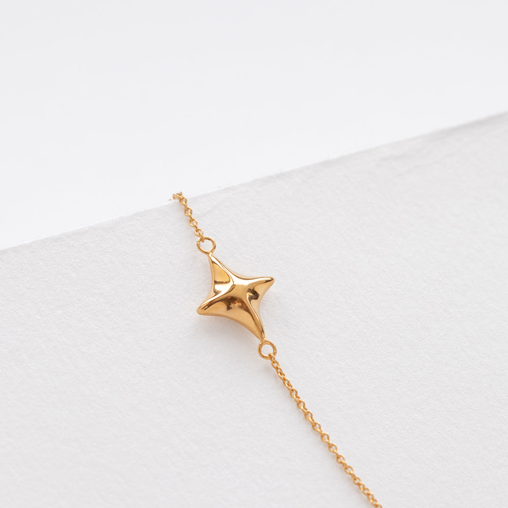 Gazing bracelet gold