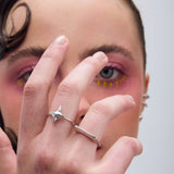 Gazing single ring silver