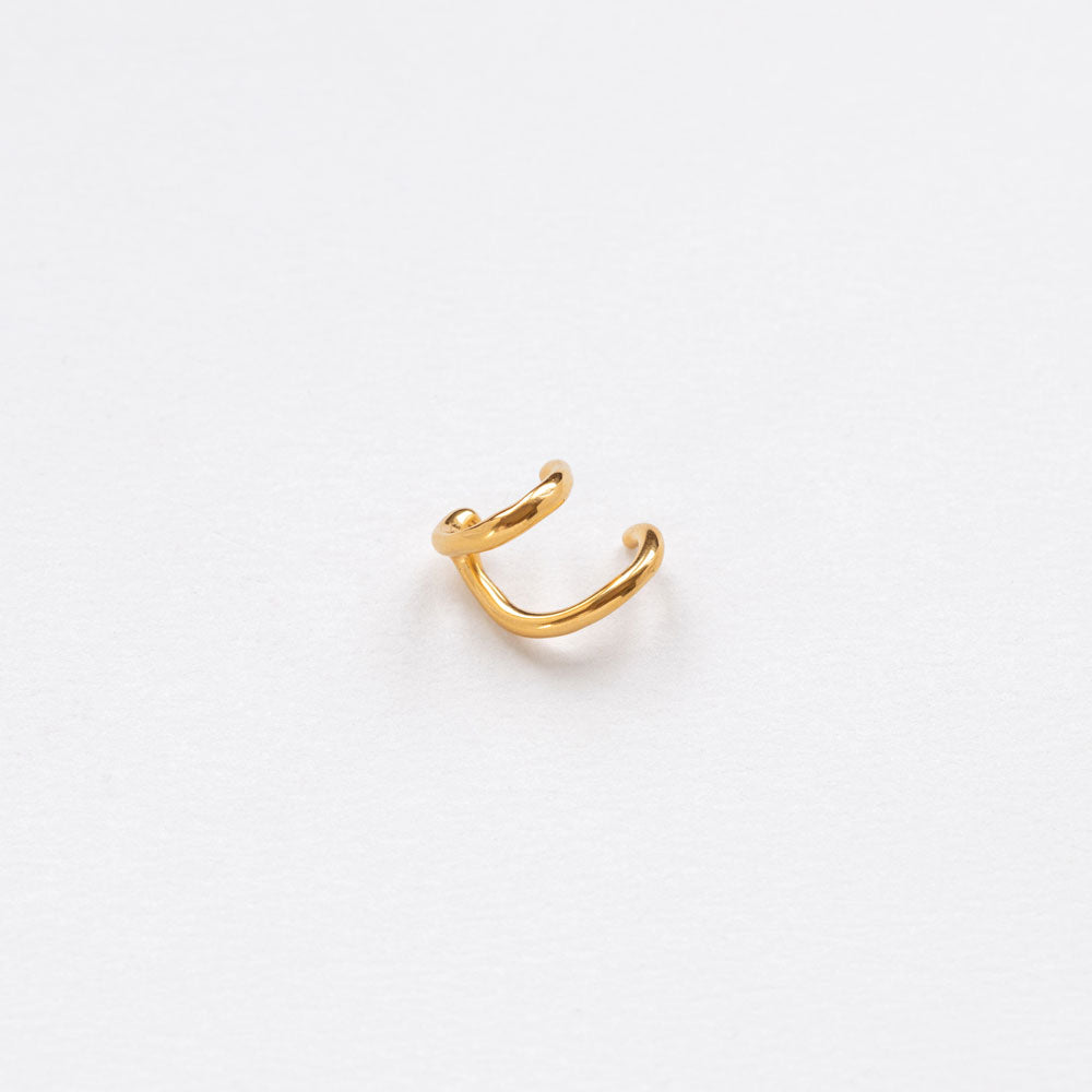 Hugging cuff earring gold