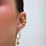 Hugging cuff earring gold