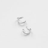 Hugging cuff earring silver