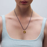 Spinning necklace with thread gold