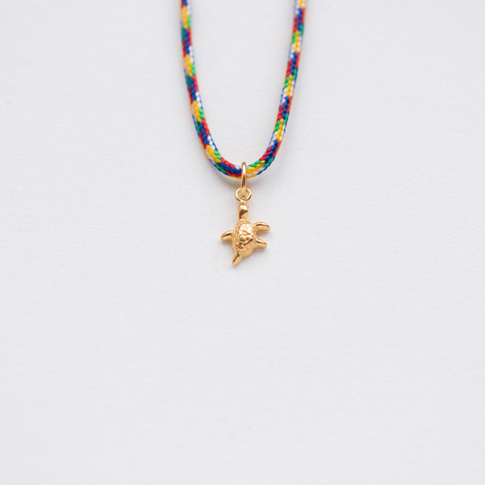 Tartaruga necklace with thread gold