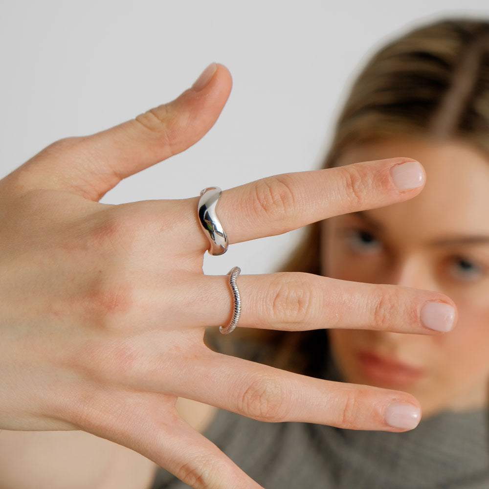 Vague sauvage ring silver