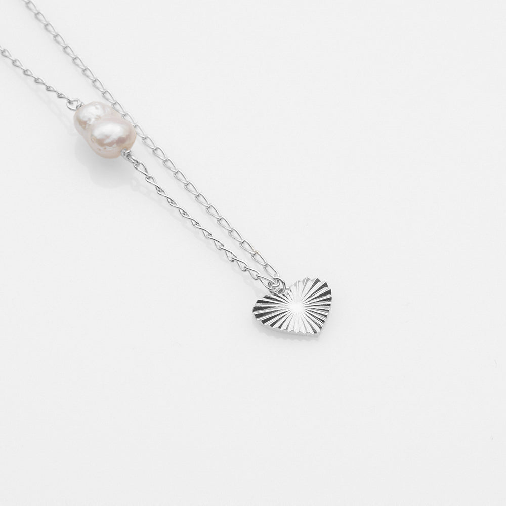 Sea & Sun pearl & heart necklace silver