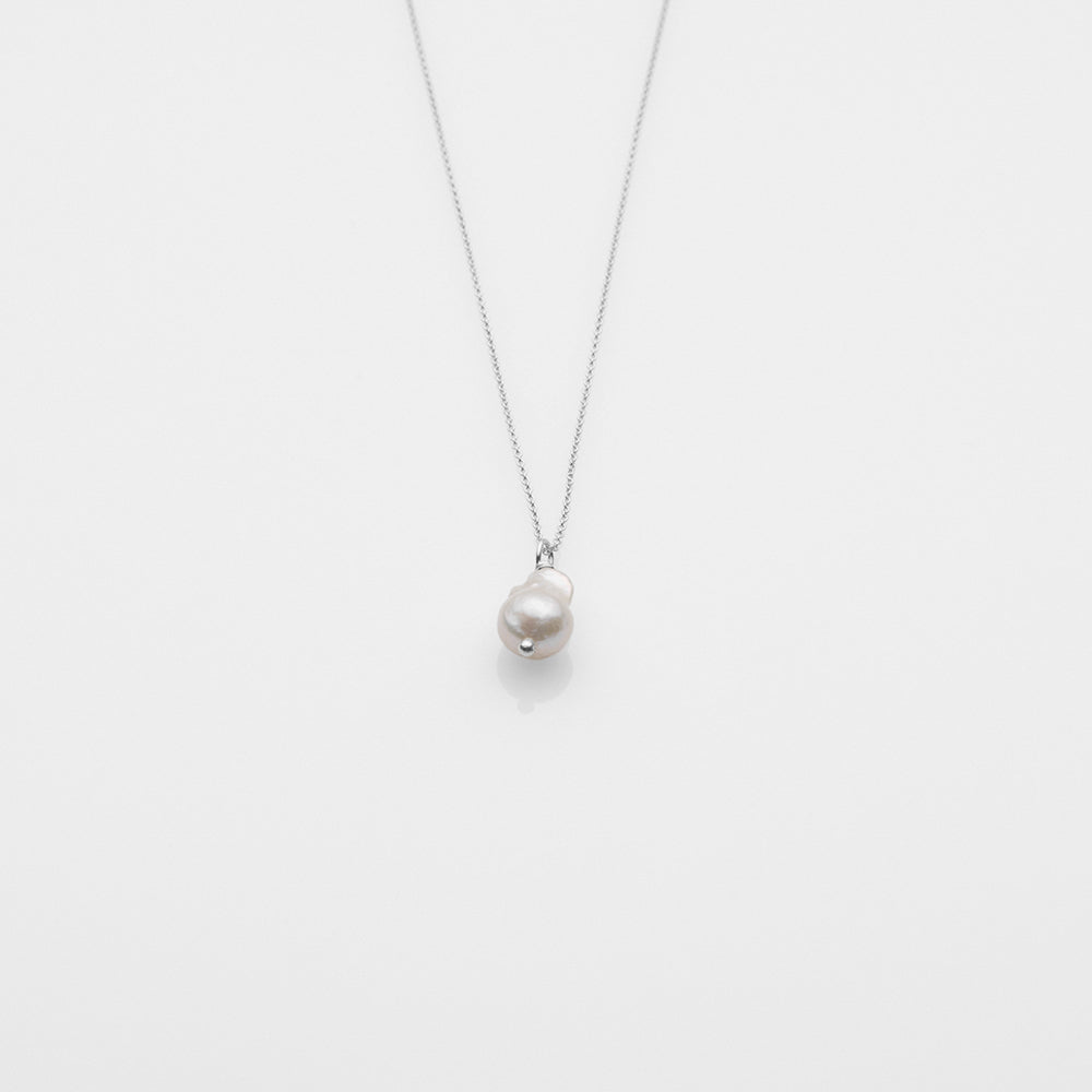 Sea & Sun pearl necklace silver