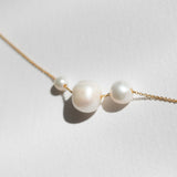 Cloud necklace gold
