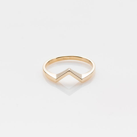 Miss ring yellow gold