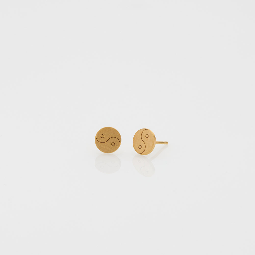 2021 Toy Yin Yang stud earrings gold