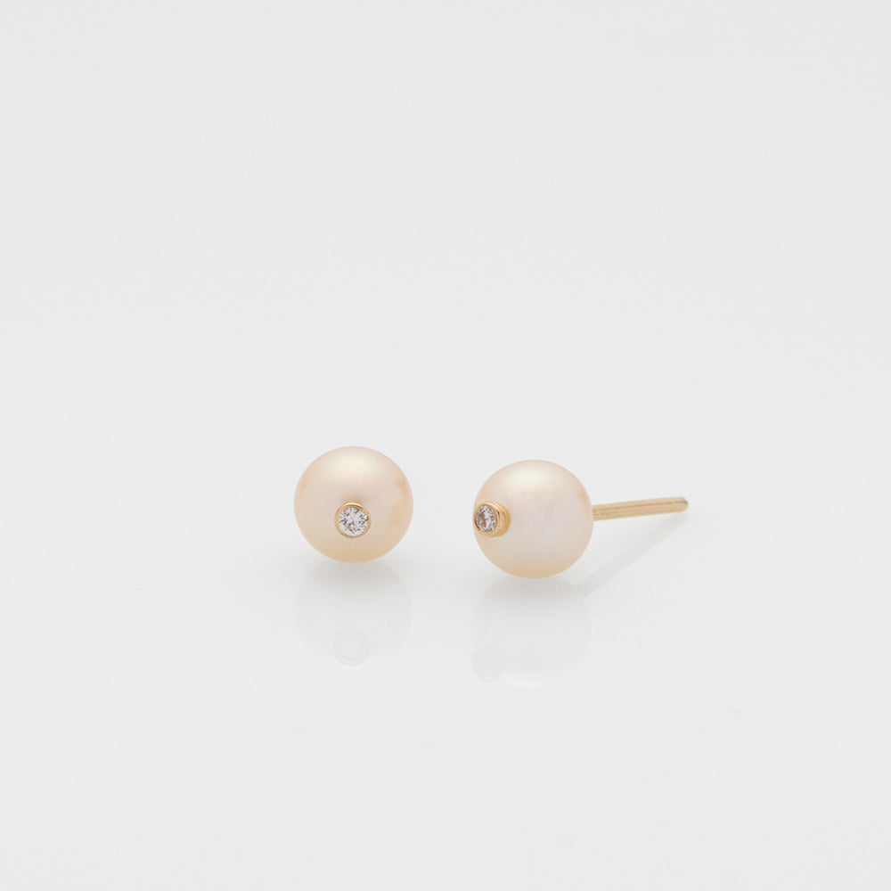 Free the pearls stud earrings 14K yellow gold with diamonds