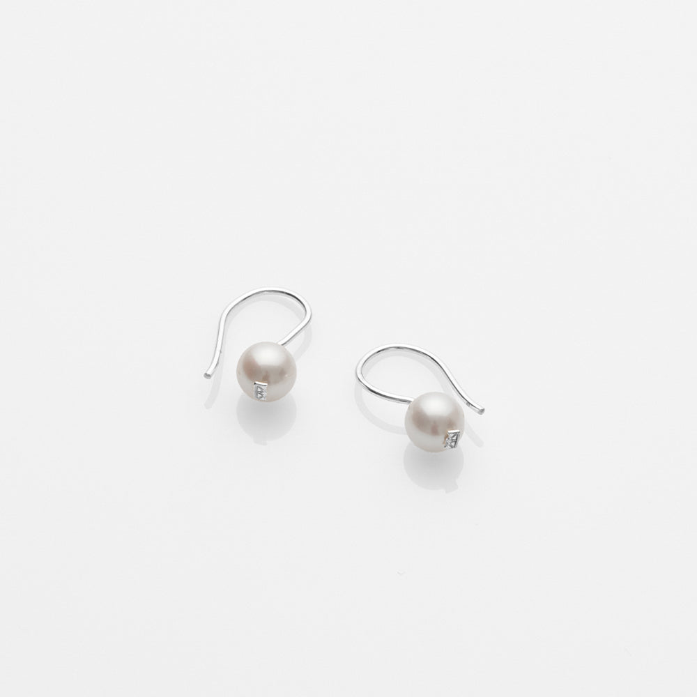 Free the pearls drop earrings silver