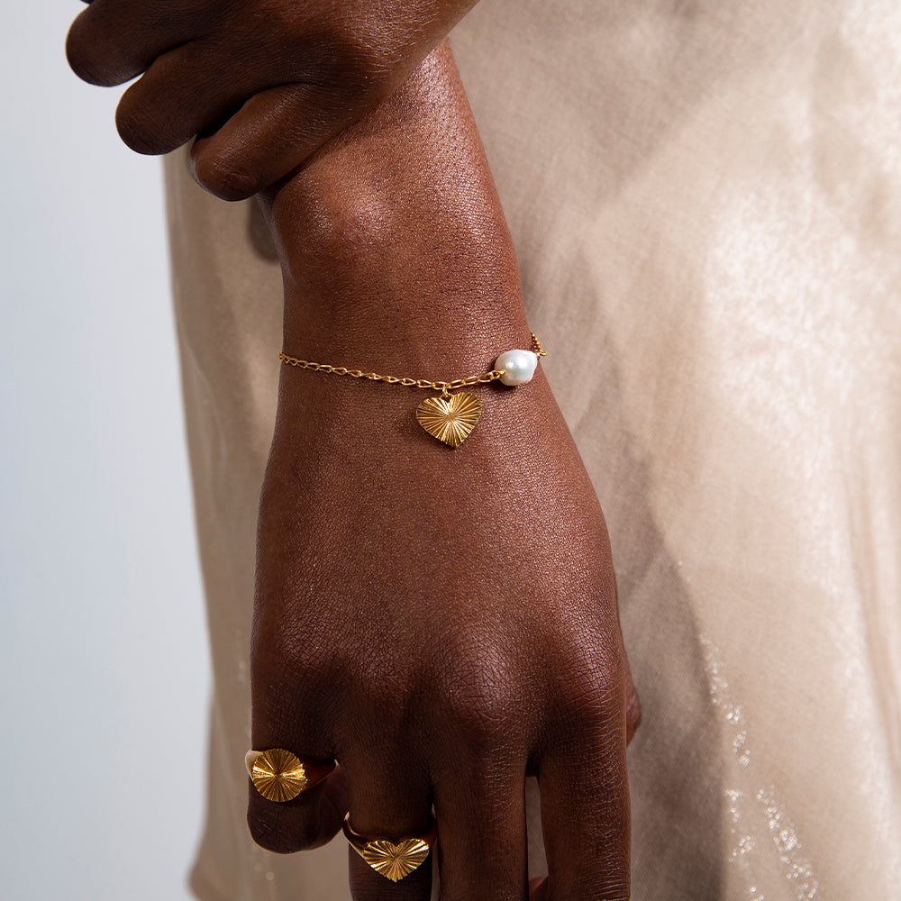 Sea & Sun pearl & heart bracelet gold
