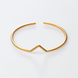 V bracelet gold