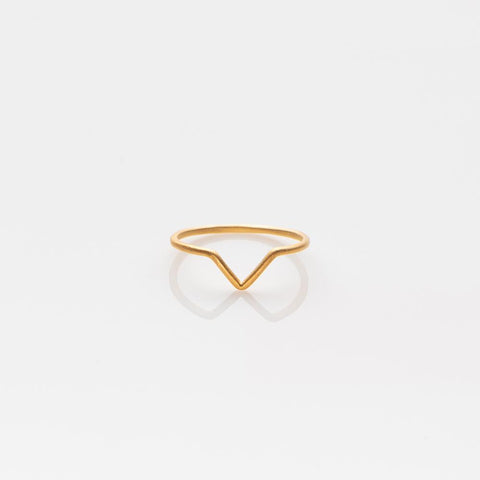 V ring gold